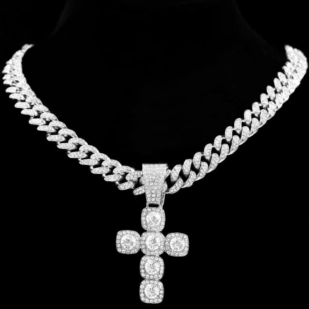 Cuban Link Chains w/ Stainless Pendant